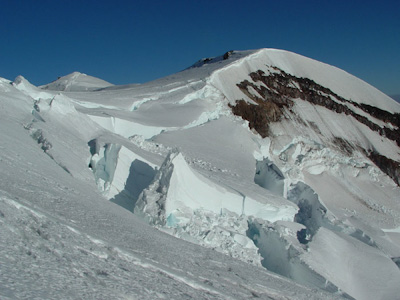 The upper bergschrund on the Emmons/Winthrop glaciers