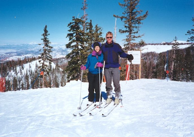 Lisa && Bob downhill skiing at Brianhead Utah