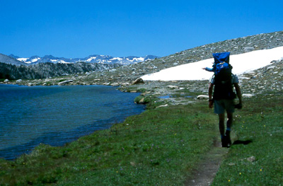 Hiking past Gaylor Lake