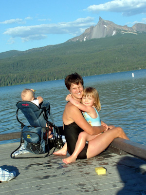 Mom and the kids enjoying Diamond Lake just north of Crater Lake National Park in Oregon