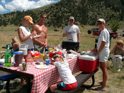 Enjoying a picnic with Bob's brother Jim and his family